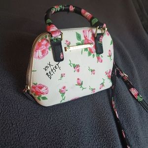 BETSEY JOHNSON PURSE